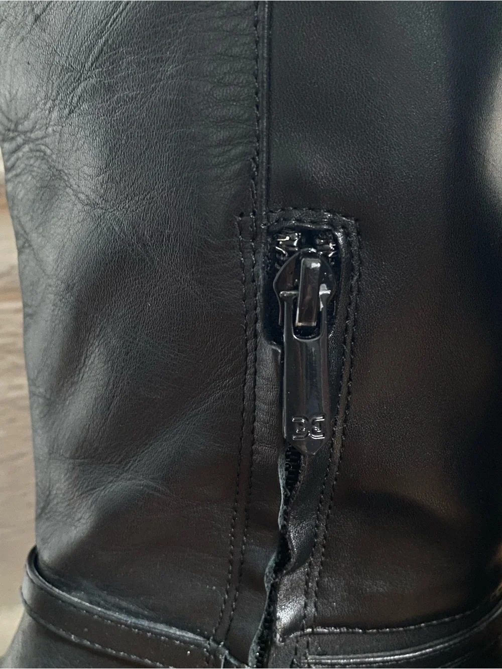 Minimalist Sam Edelman Riding Knee-High Leather Boots